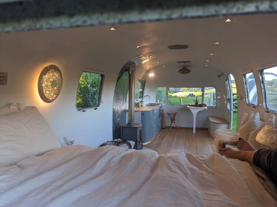 Airstream, Vintage American Caravan & Hottub Ashburton Εξωτερικό φωτογραφία